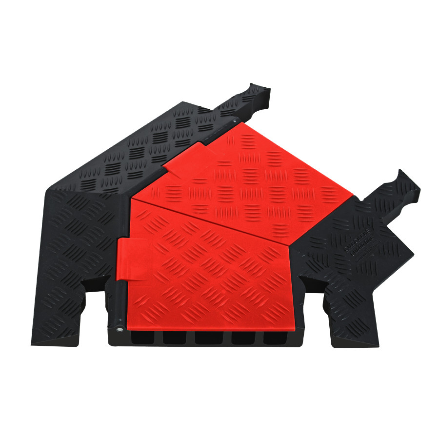Right Turns for GD5X125 5-Channel Guard Dog® Cable Protector, Orange Lid/Black Base - GDT5X125-R-O/B